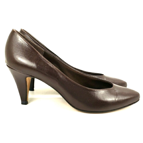 Life Stride Women's Admire Block Heel Pump - Ankle Strap Dress Shoes In California Wine (8 Wide)